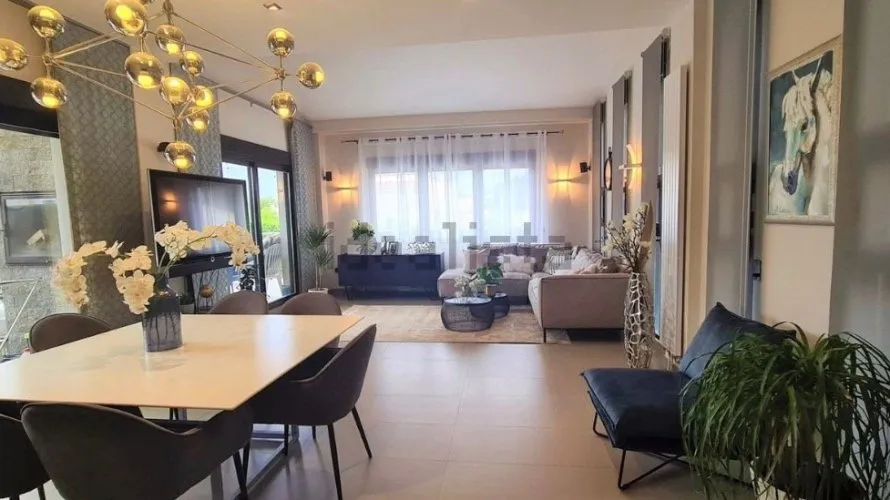 Villa de 5 chambres à Calpe, Spain No. 1053 № 16