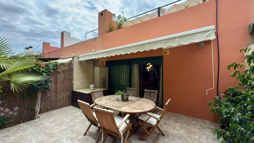House de 4 chambres à Alicante, Espagne No. 1532 № 2