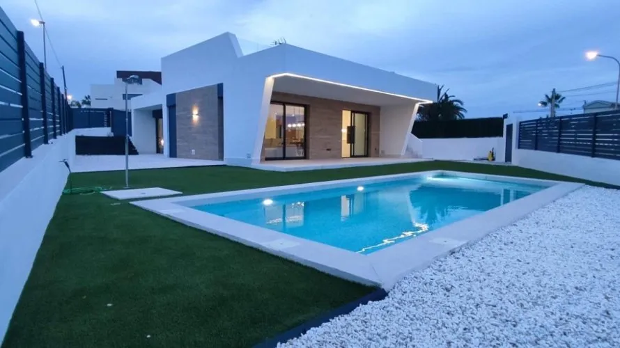 Villa de 3 chambres à Ciudad Quesada, Espagne No. 937