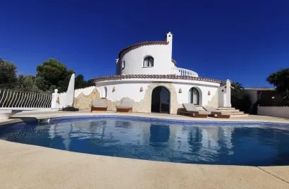 Villa de 4 chambres à Benitachell, Espagne No. 1479