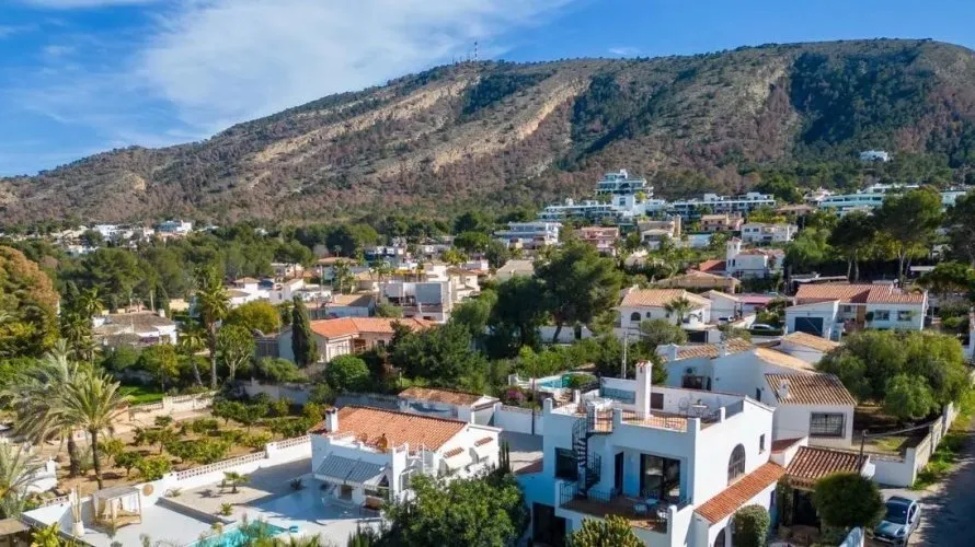 Villa de 4 chambres à L'Alfàs del Pi, Espagne No. 1298 № 11