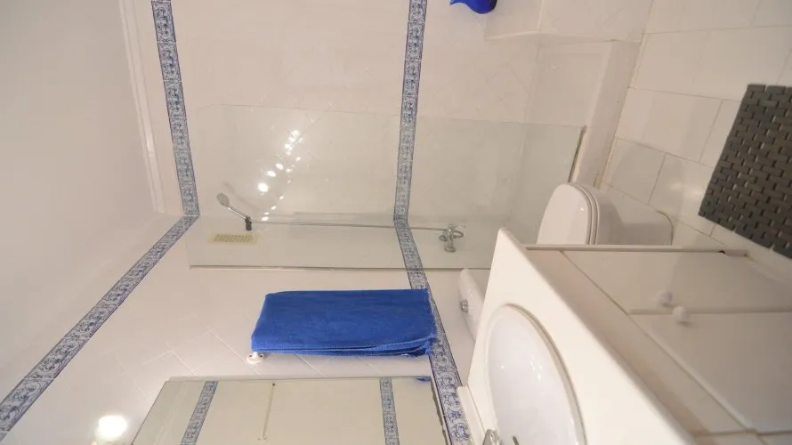Villa de 4 chambres à Torrevieja, Espagne No. 931 № 24
