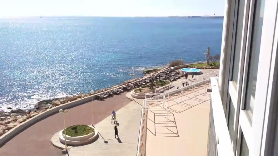Apartment de 4 chambres à Torrevieja, Espagne No. 935 № 2