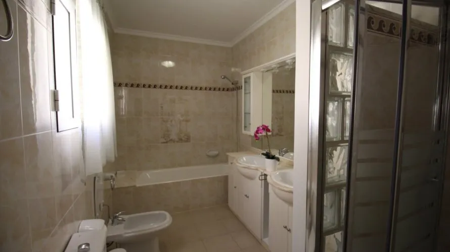 Villa de 5 chambres à Calpe, Spain No. 1007 № 18
