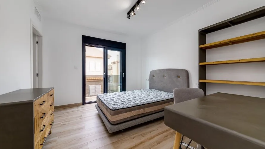 Villa de 210m² à Torrevieja, Spain No. 1253 № 13
