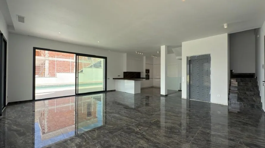 Villa de 7 chambres à Finestrat, Espagne No. 936 № 12