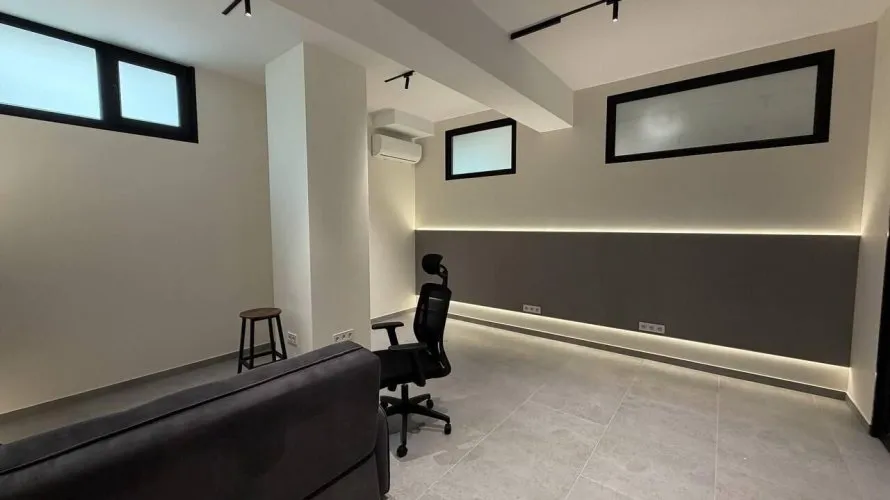 Office de 360m² à Valencia, Espagne No. 1365 № 15