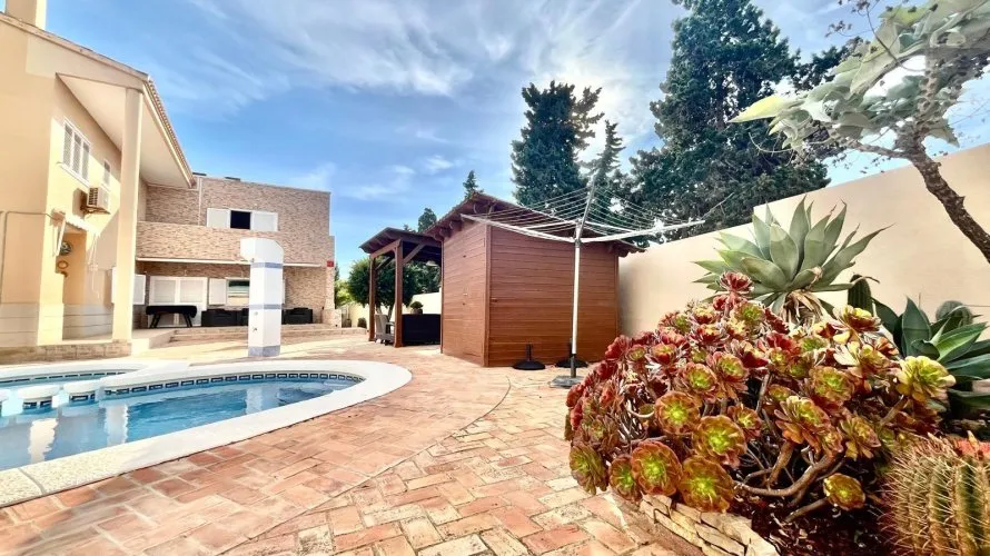Villa de 4 chambres à Torrevieja, Spain No. 959 № 10