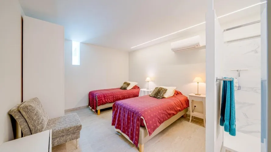 Villa de 5 chambres à Finestrat, Espagne No. 1117 № 21