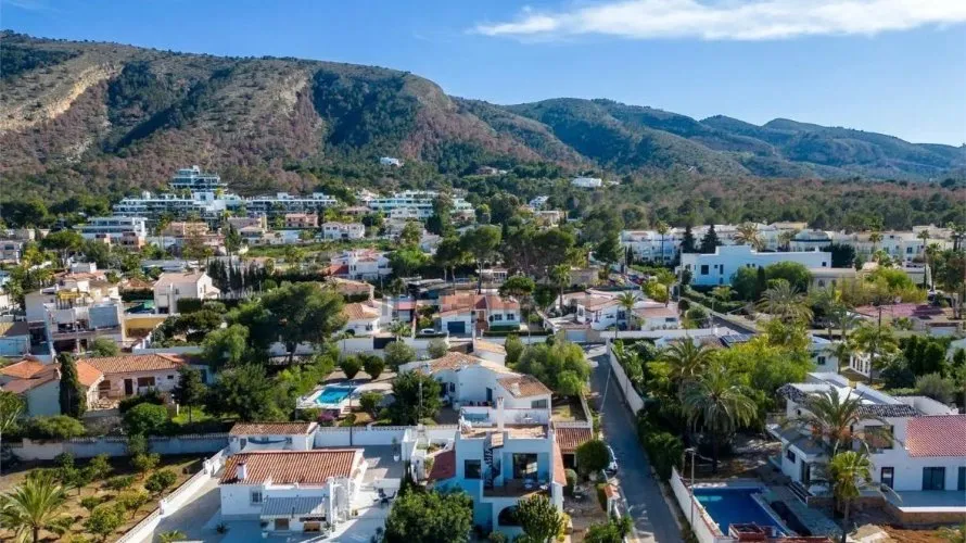Villa de 4 chambres à L'Alfàs del Pi, Espagne No. 1298 № 9