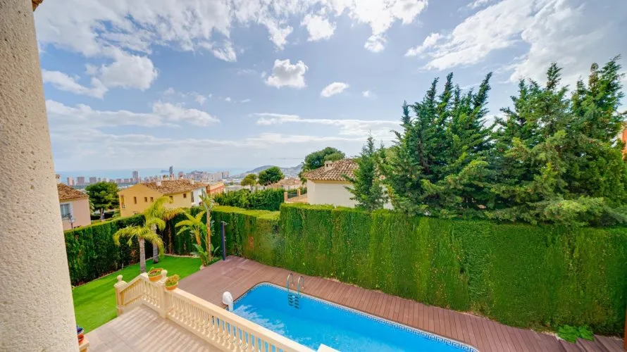 Villa de 4 chambres à Finestrat, Spain No. 966 № 27