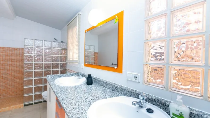 Villa de à La Zenia, Espagne No. 1550 № 5