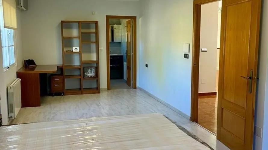Villa de 4 chambres à Torrevieja, Spain No. 923 № 15
