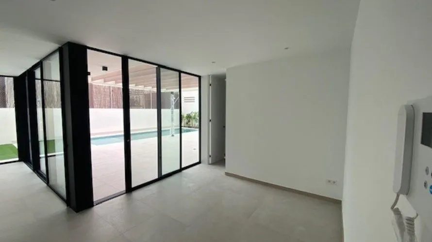 Villa de 3 chambres à Alicante, Espagne No. 1148 № 8