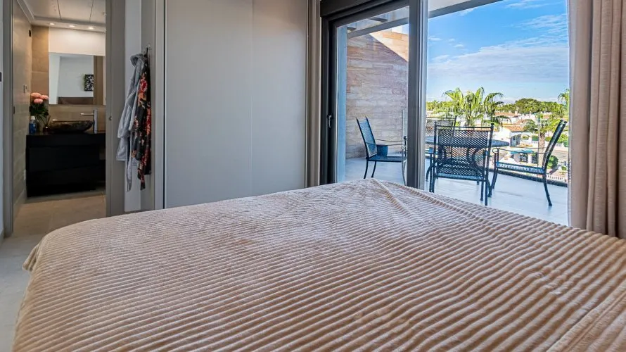 Penthouse de 87m² à Alicante, Espagne No. 1388 № 16