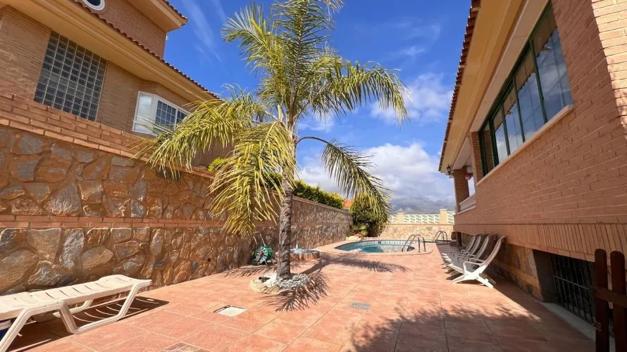 Villa de 480m² à Benidorm, Spain No. 1218 № 10