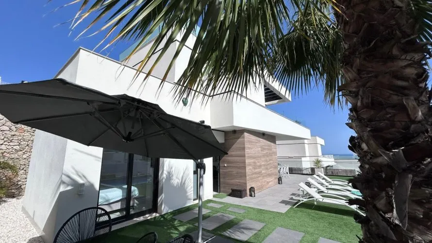 Villa de 3 chambres à Finestrat, Espagne No. 1405 № 19