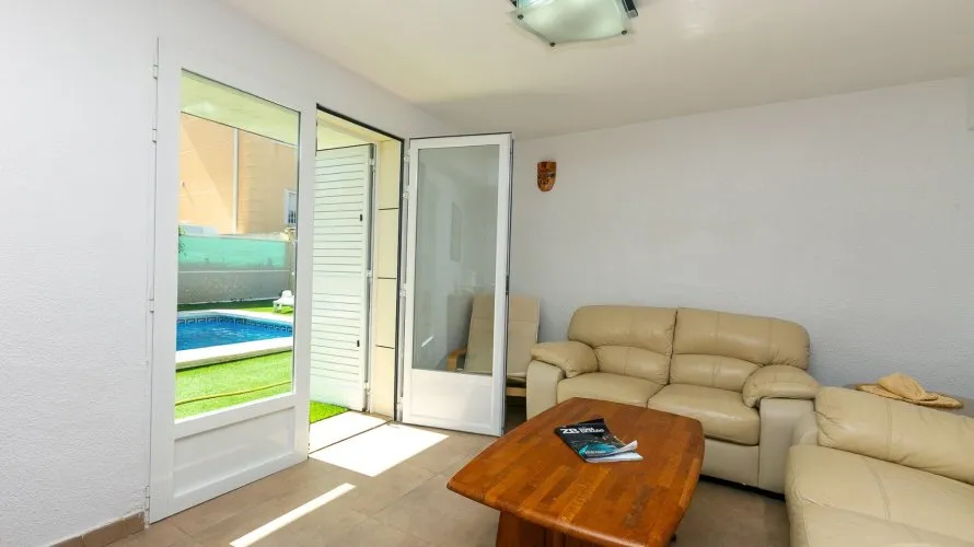 Villa de à La Zenia, Espagne No. 1550 № 17