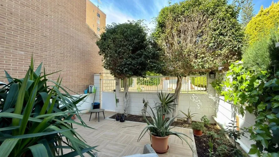 Bungalow de 6 chambres à Alicante, Espagne No. 1396 № 11