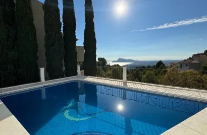Villa de 500m² à Altea, Spain No. 1427