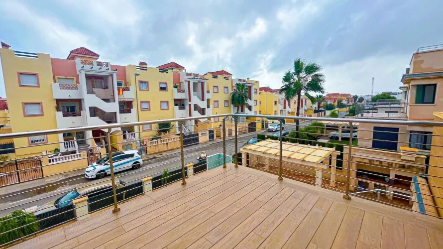 Villa de 5 chambres à La Zenia, Espagne No. 1472 № 10