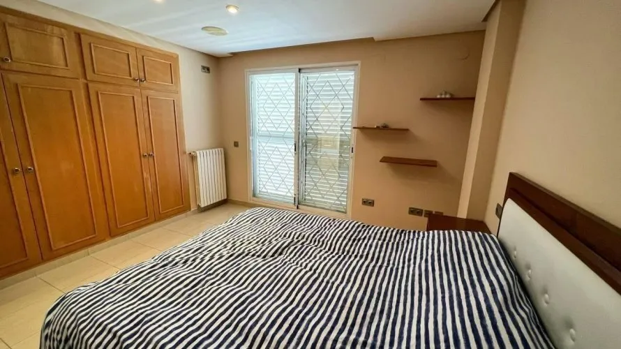 Apartment de 4 chambres à Manises, Spain No. 1447 № 23