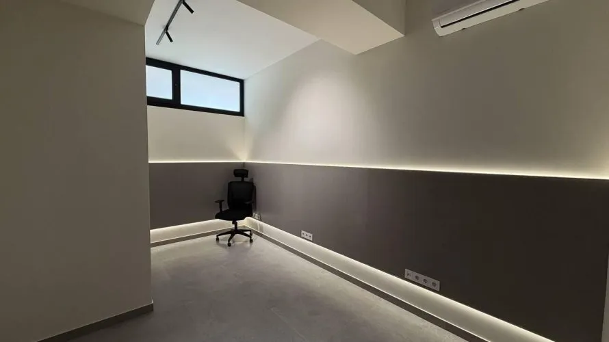 Office de 360m² à Valencia, Espagne No. 1365 № 13