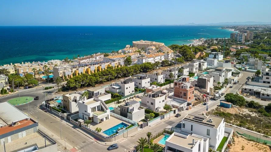 Villa de 3 chambres à Campoamor, Espagne No. 1195 № 10