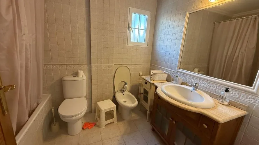 House de 3 chambres à Torrevieja, Espagne No. 1385 № 10