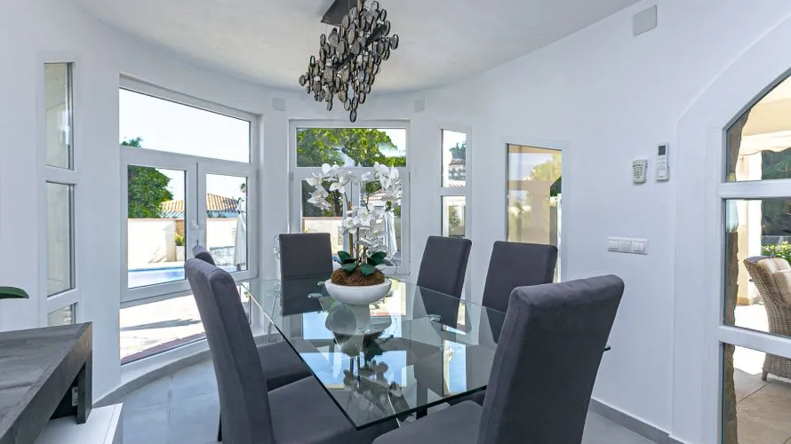 Villa de 344m² à Alicante, Spain No. 1393 № 11