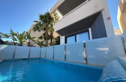 Villa de 3 chambres à La Veleta, Spain No. 1160