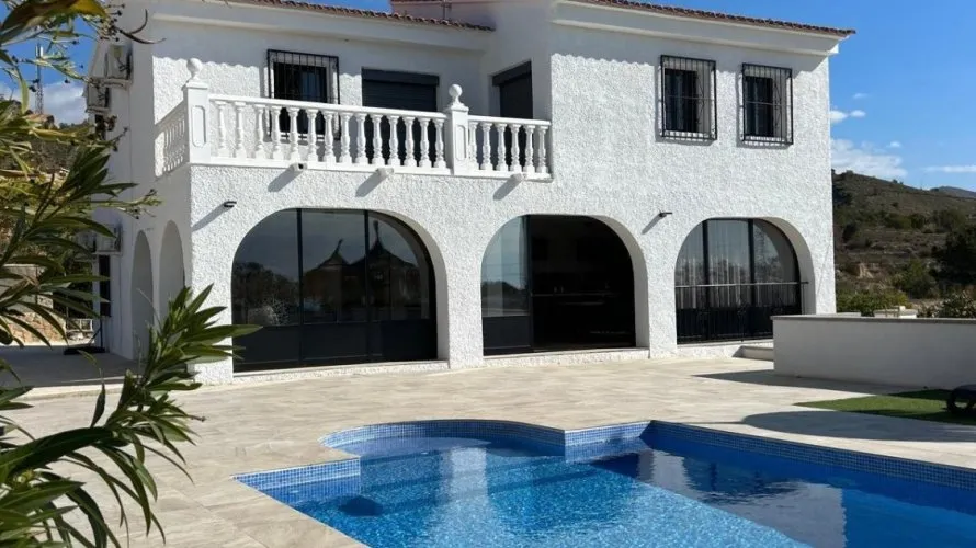 House de 4 chambres à Villajoyosa, Espagne No. 1303 № 3
