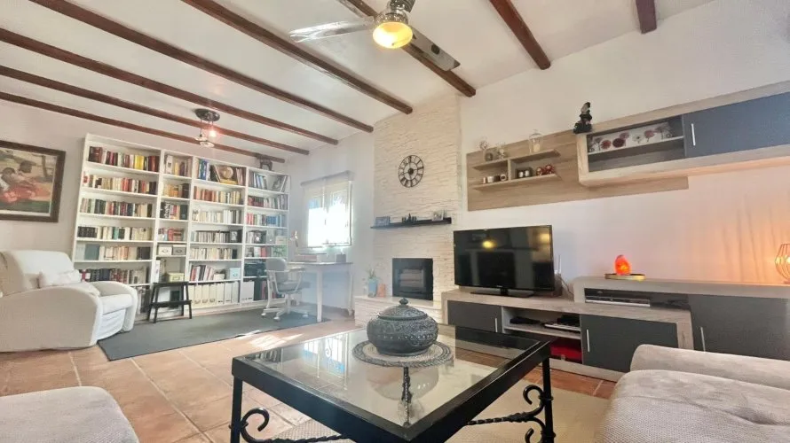 Villa de 3 chambres à Torrevieja, Spain No. 1266 № 23