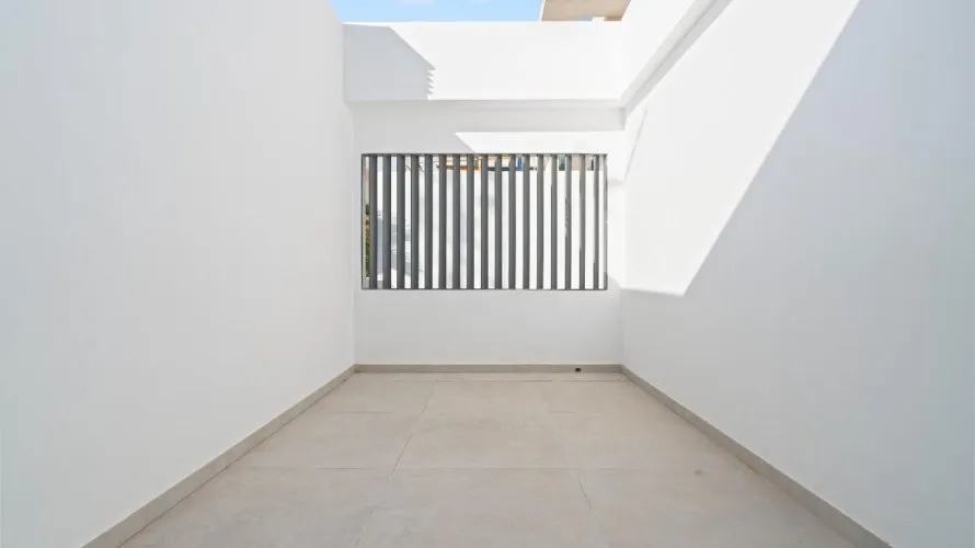 Villa de 4 chambres à Benidorm, Espagne No. 1413 № 26