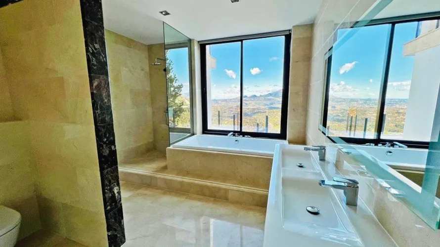 Villa de 4 chambres à Zona Altea Hills, Spain No. 1445 № 10