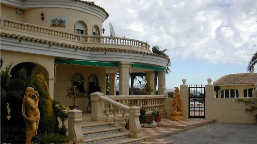 Villa de 5 chambres à L'Alfàs del Pi, Espagne No. 1126 № 8