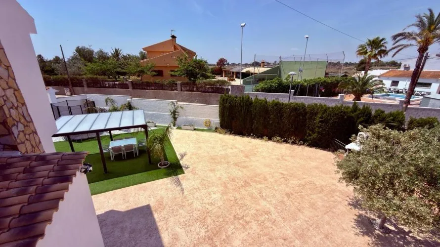 Villa de 168m² à San Vicente del Raspeig, Spain No. 1435 № 4