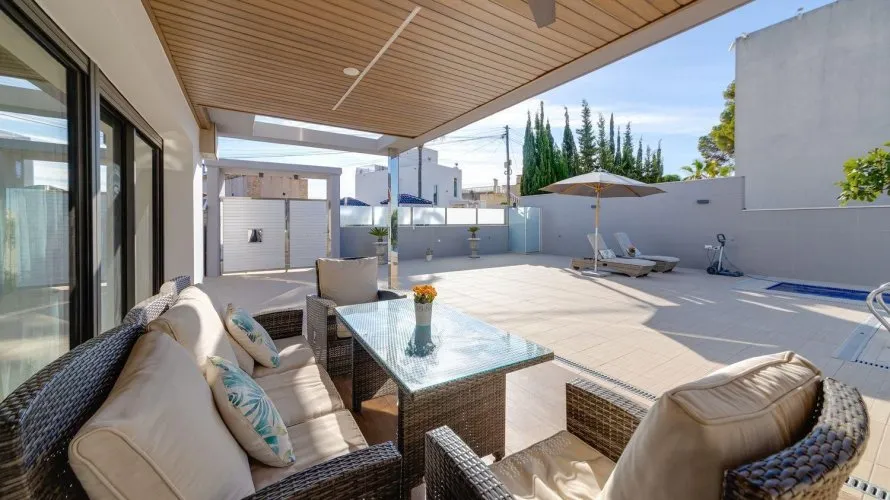 Villa de 461m² à Torrevieja, Spain No. 1356 № 25