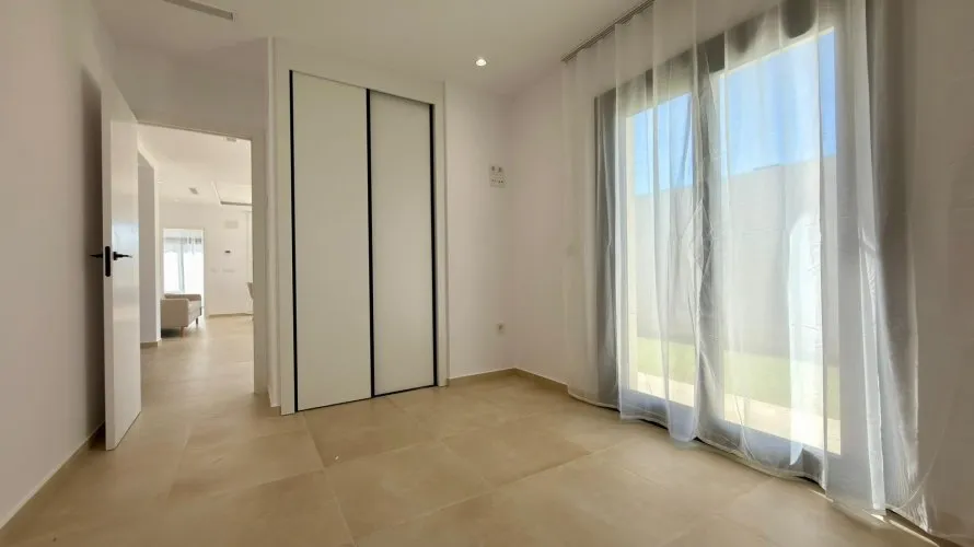 Villa de 3 chambres à Finestrat, Spain No. 953 № 18