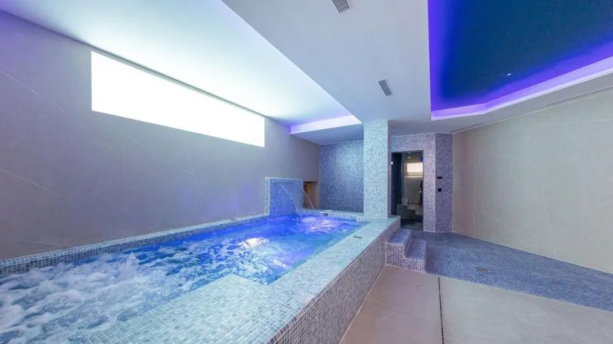 Villa de 4 chambres à Benidorm, Espagne No. 1644 № 22