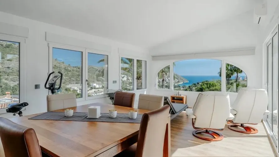 Villa de 247m² à Moraira, Espagne No. 1569 № 10