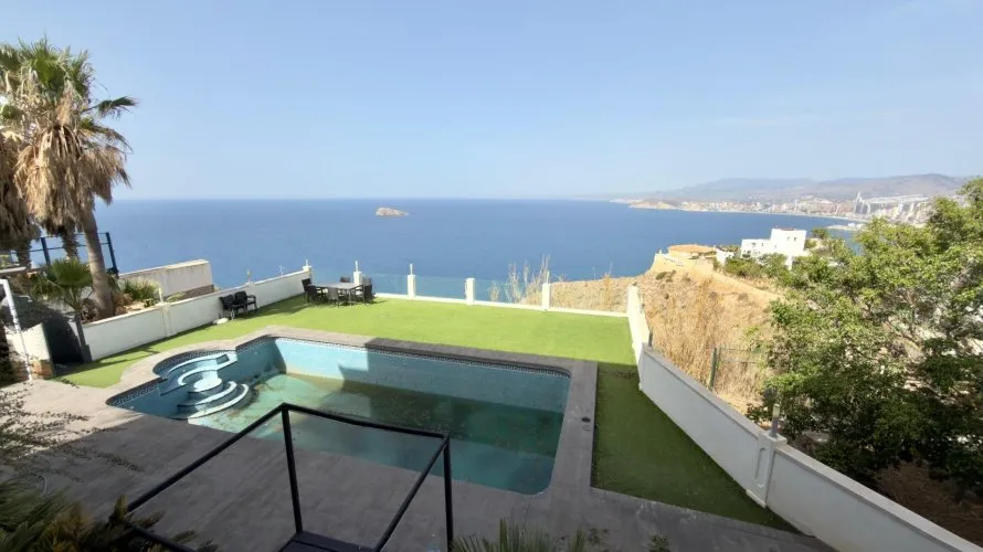 Villa de 7 chambres à Benidorm, Espagne No. 1642 № 11