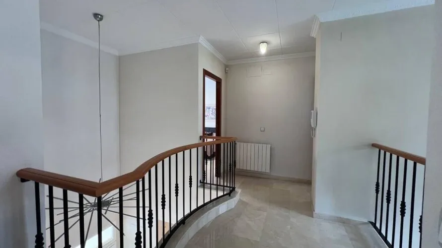 Villa de 5 chambres à Cullera, Espagne No. 1568 № 22