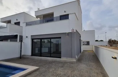 Villa de 3 chambres à Los Dolses, Espagne No. 1677
