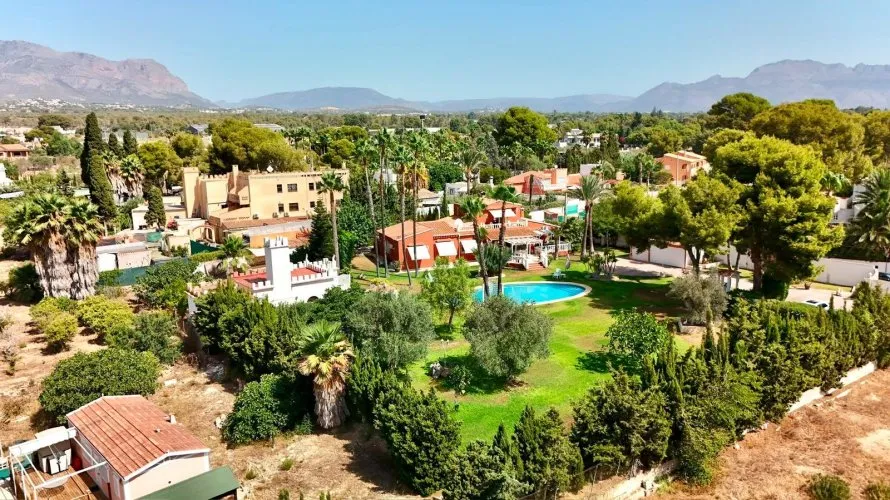 Villa de 5 chambres à Benidorm, Espagne No. 1691 № 21