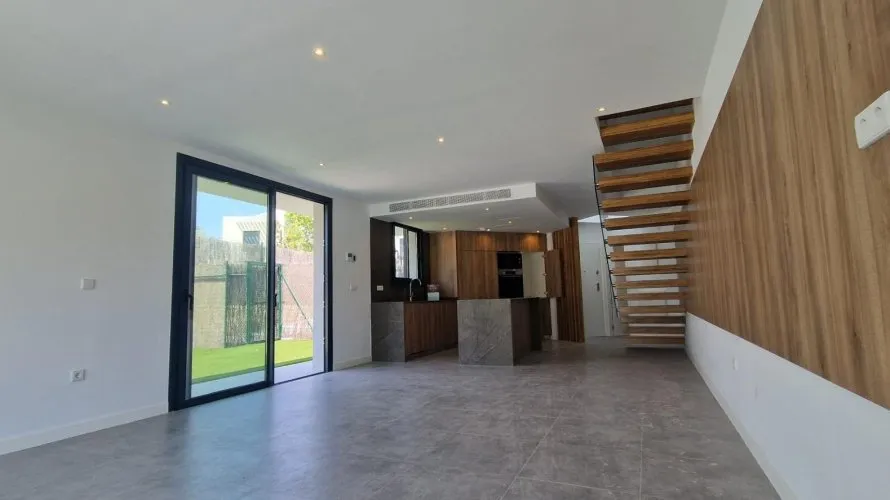 Villa de 3 chambres à La Font, Espagne No. 1671 № 23