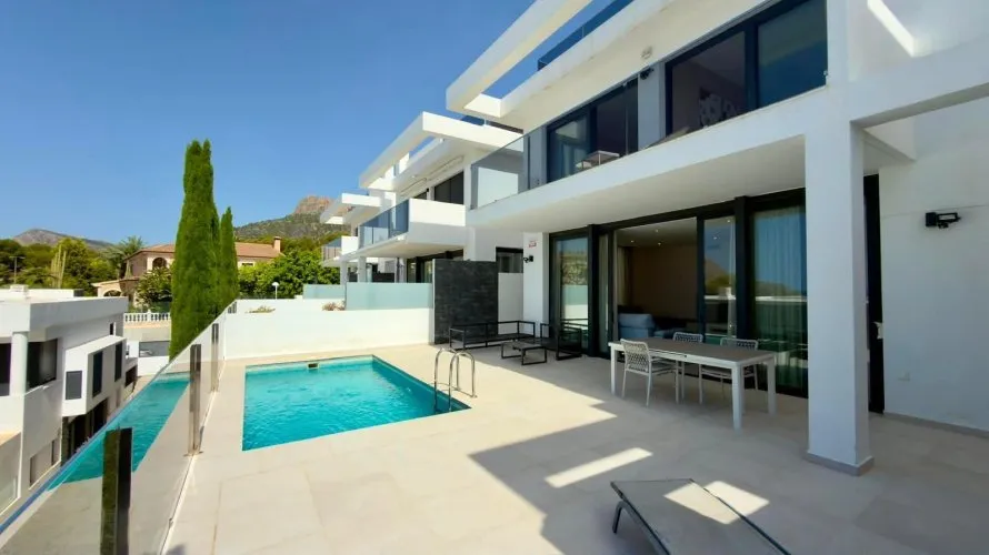 Villa de 4 chambres à Calpe, Espagne No. 1698 № 21