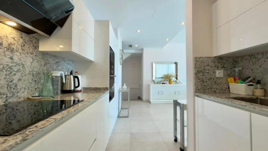 Villa de 4 chambres à Calpe, Espagne No. 1698 № 15