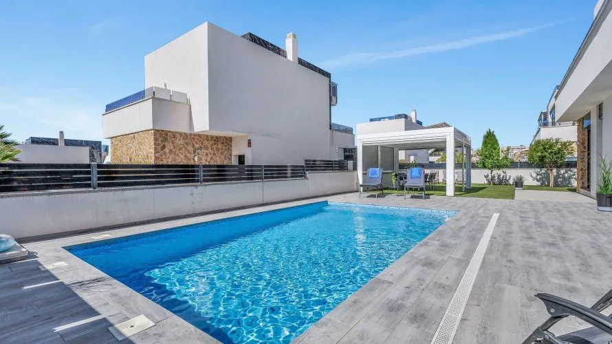 Villa de 120m² à Torrevieja, Espagne No. 1725 № 27