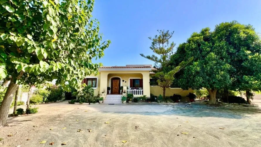 Villa de 3 chambres à Daya Vieja, Espagne No. 1705 № 26